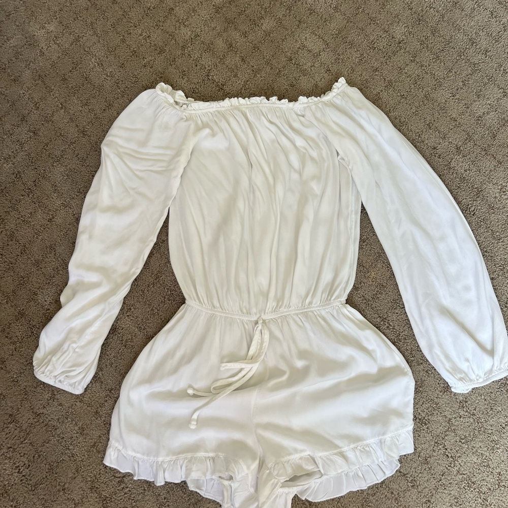Brandy Melville Ruffled White Top